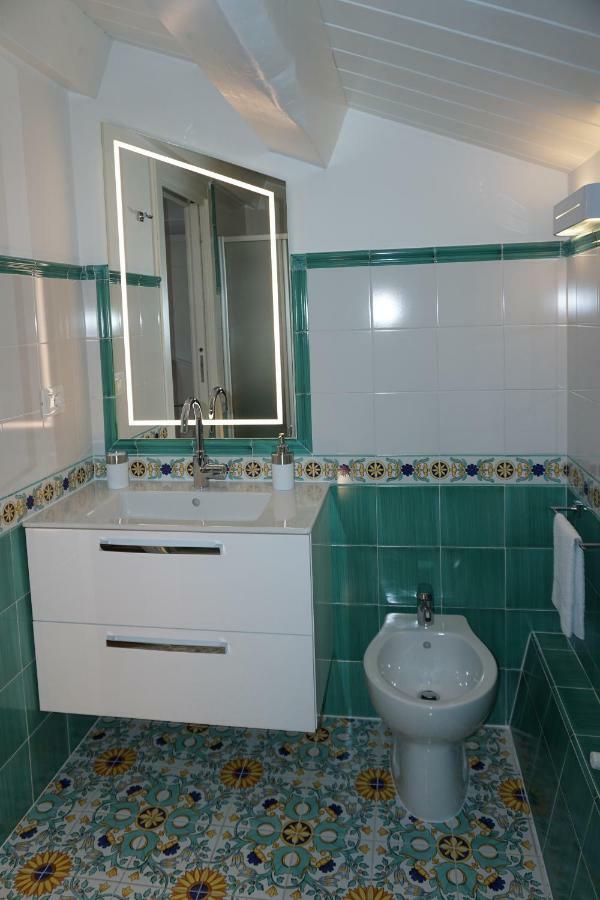 Casa Vacanze Torre Dei Gualtieri Villa San Benedetto del Tronto Exterior photo