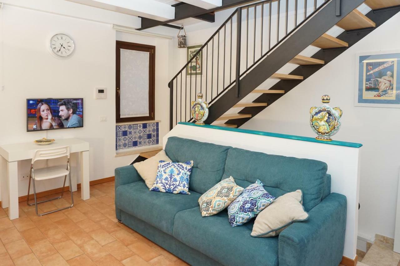 Casa Vacanze Torre Dei Gualtieri Villa San Benedetto del Tronto Exterior photo